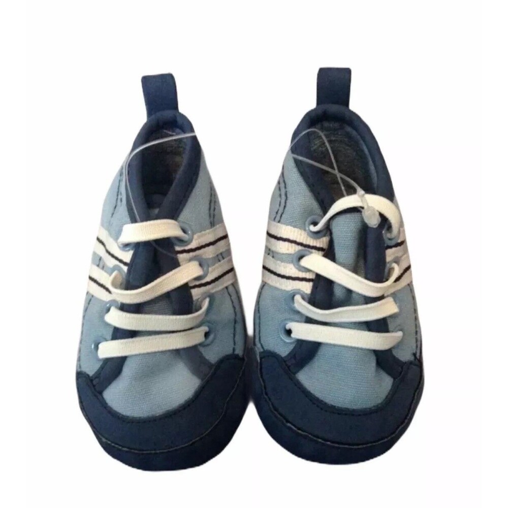 Old Navy baby boy blue crib sneakers size 3 to 6 months